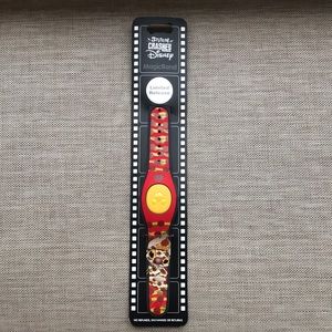 Brand new limited release Stitch Disney magic band